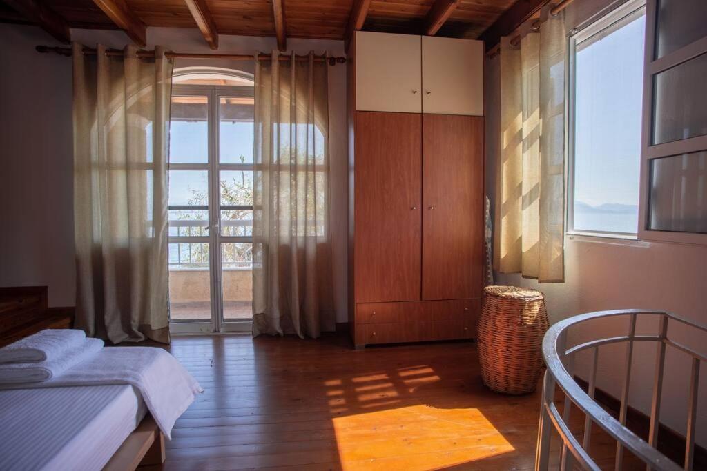 Kohyli Beachfront House Agia Pelagia Chlomou Экстерьер фото