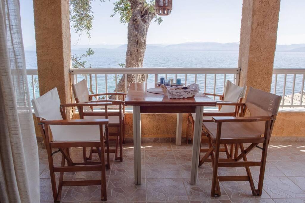 Kohyli Beachfront House Agia Pelagia Chlomou Экстерьер фото