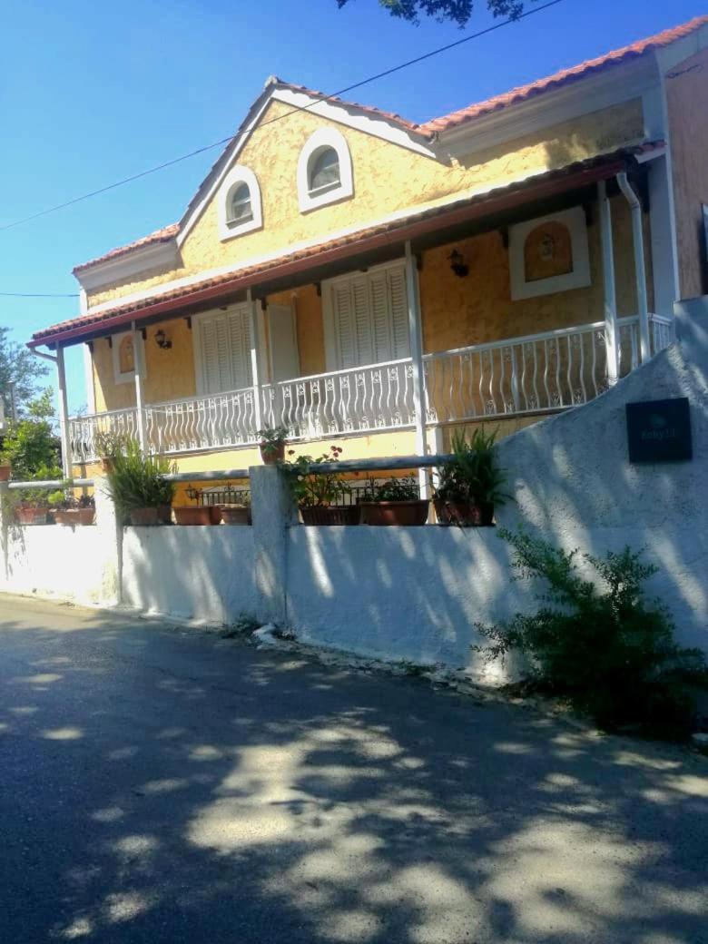 Kohyli Beachfront House Agia Pelagia Chlomou Экстерьер фото
