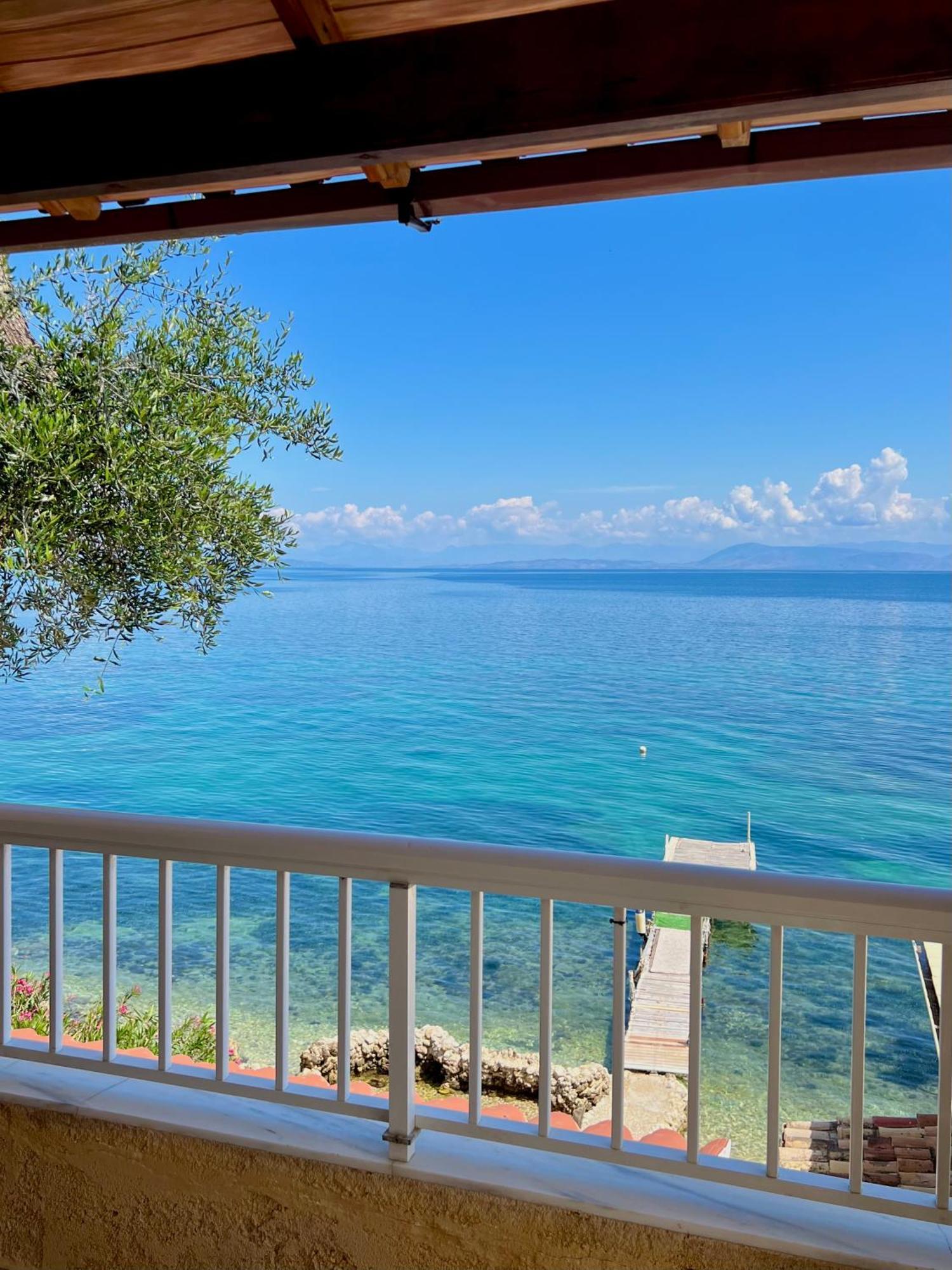 Kohyli Beachfront House Agia Pelagia Chlomou Экстерьер фото