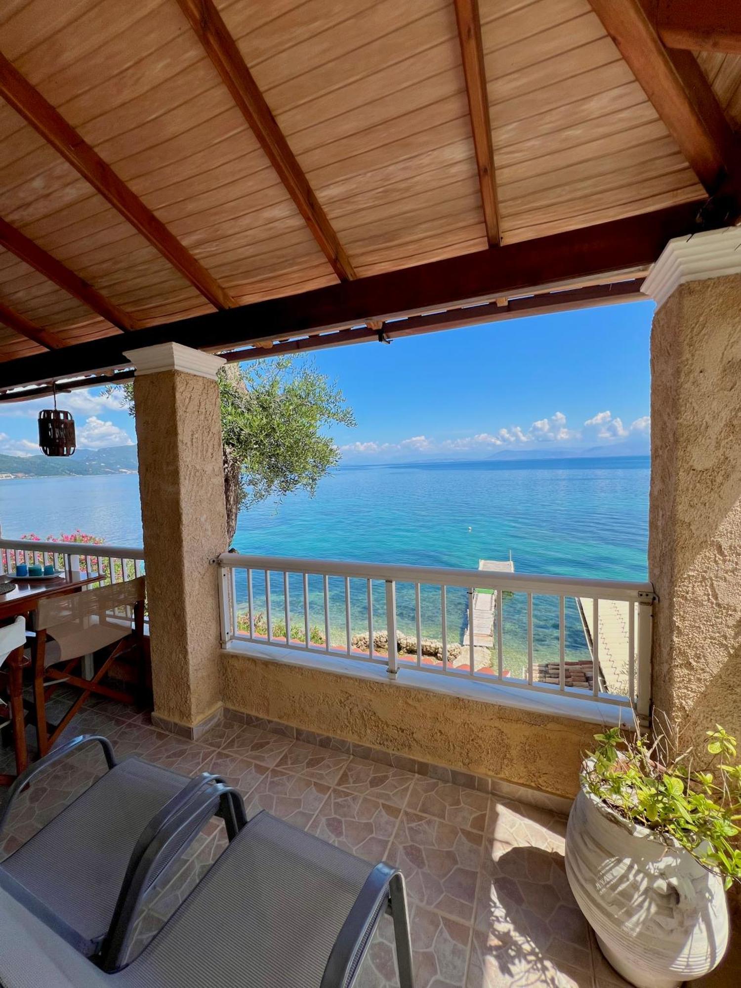 Kohyli Beachfront House Agia Pelagia Chlomou Экстерьер фото